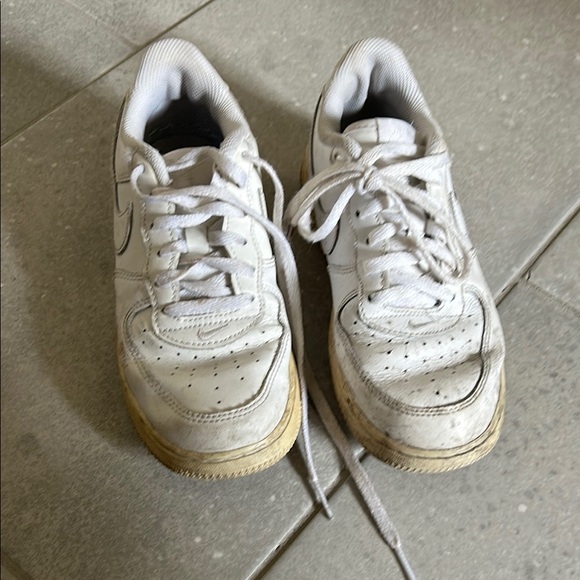 Nike Shoes - women well worn nike White Sneakers size 5